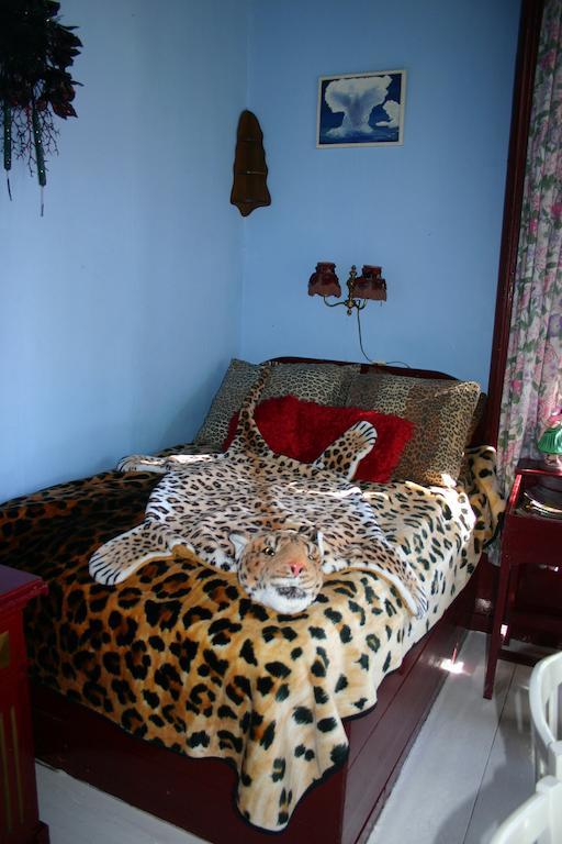Bed and breakfast Koningin Van Pieterburen Chambre photo